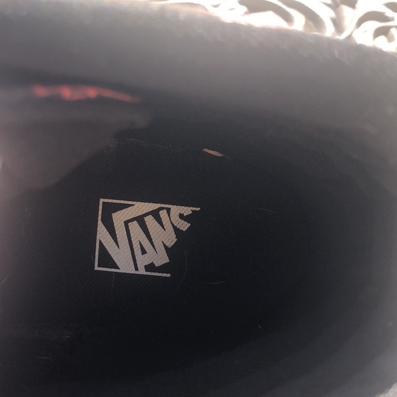 Vans- unisex US size 3 EUR 34 high tops black and red - Picture 6 of 8